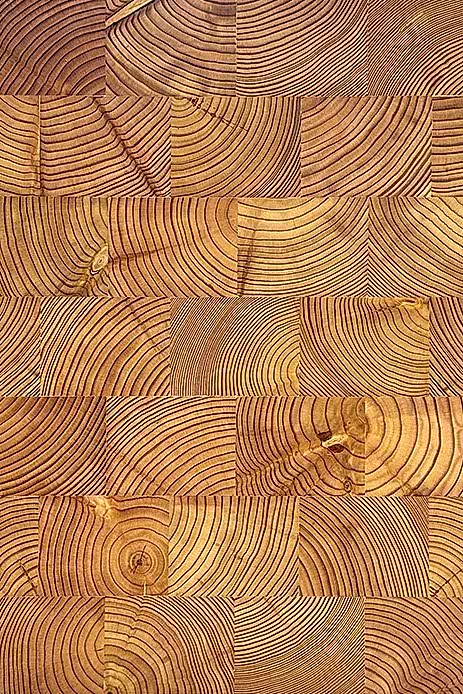 picture of end grain larch flooring